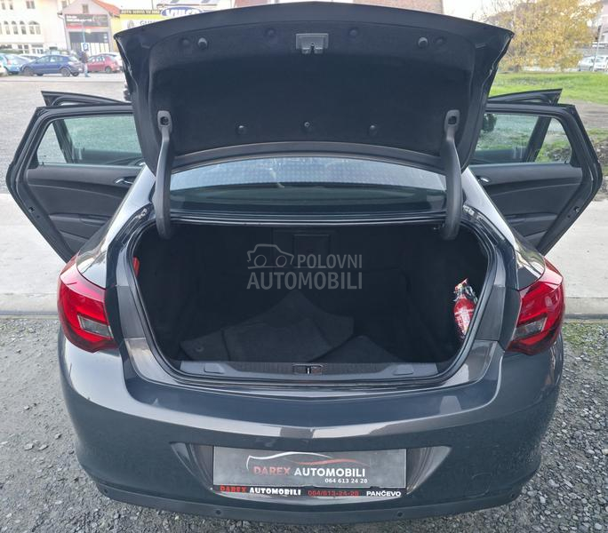 Opel Astra J 1.6 CDTI N.A.V.I