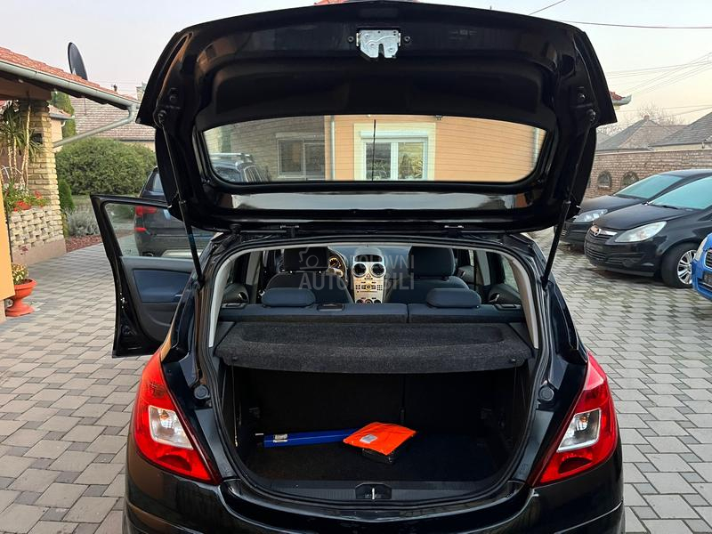 Opel Corsa D 1.2 16v