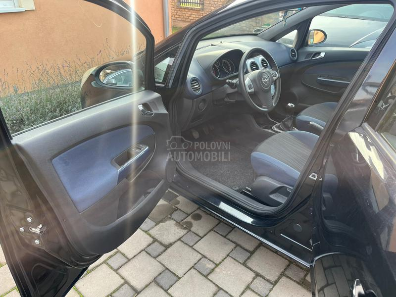 Opel Corsa D 1.2 16v