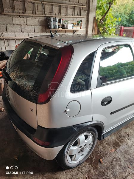 Opel Corsa C Redovno održavan