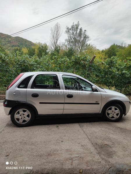 Opel Corsa C Redovno održavan