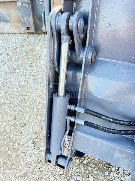 Kasika Krokodilka utovarivac