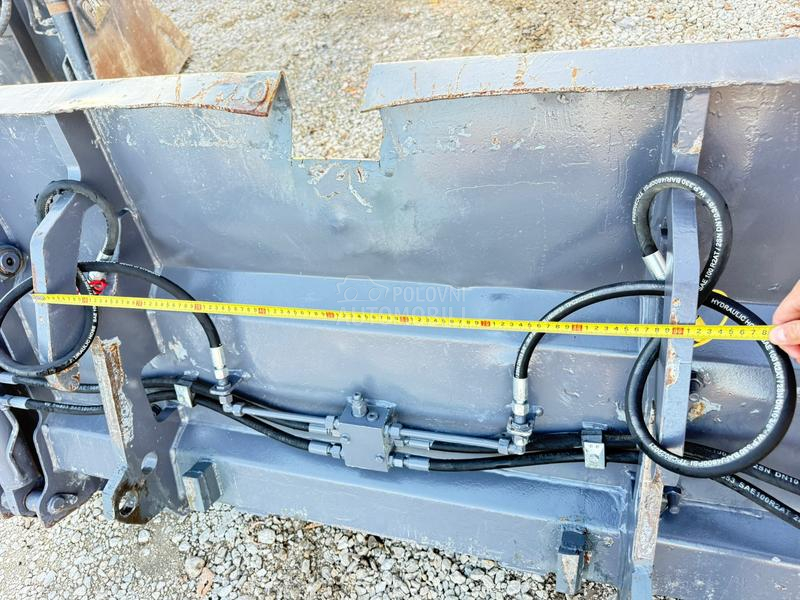 Kasika Krokodilka utovarivac