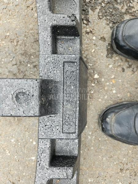 Zadnja greda hecbeck Megane 4