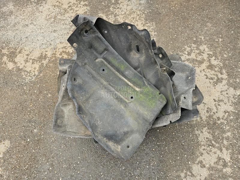 Podkrilo Megane 4 prednji delo