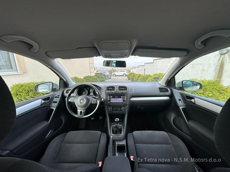 Volkswagen Golf 6 1,6tdi Highline 77