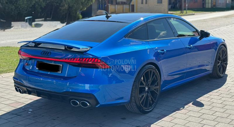 Audi S7 VIRTUAL/M.HIBRID