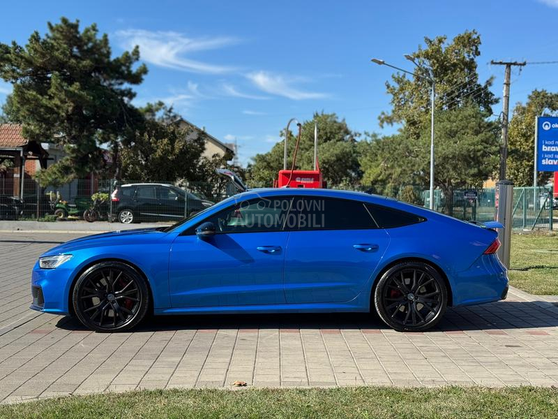 Audi S7 VIRTUAL/M.HIBRID