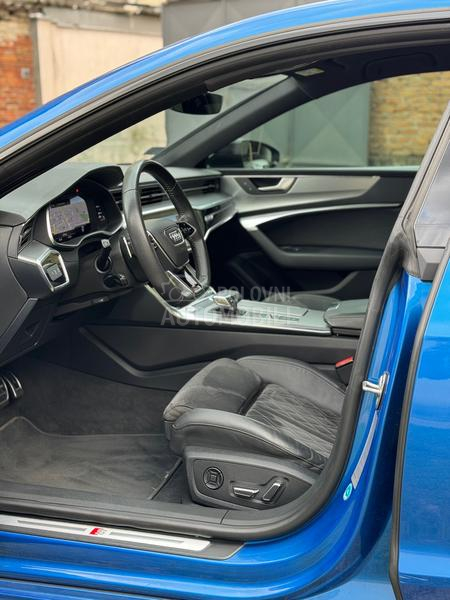 Audi S7 VIRTUAL/M.HIBRID