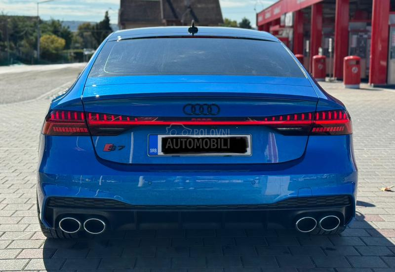 Audi S7 VIRTUAL/M.HIBRID