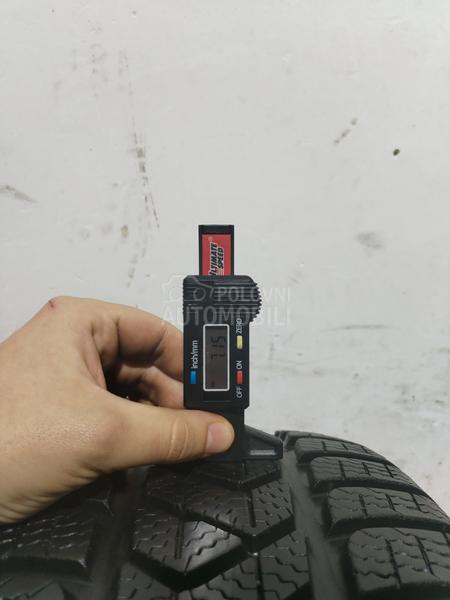 Pirelli 215/55 R16 Zimska