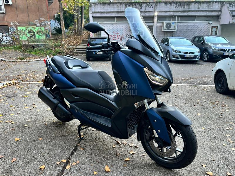 Yamaha X MAX