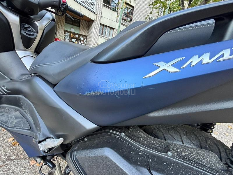 Yamaha X MAX
