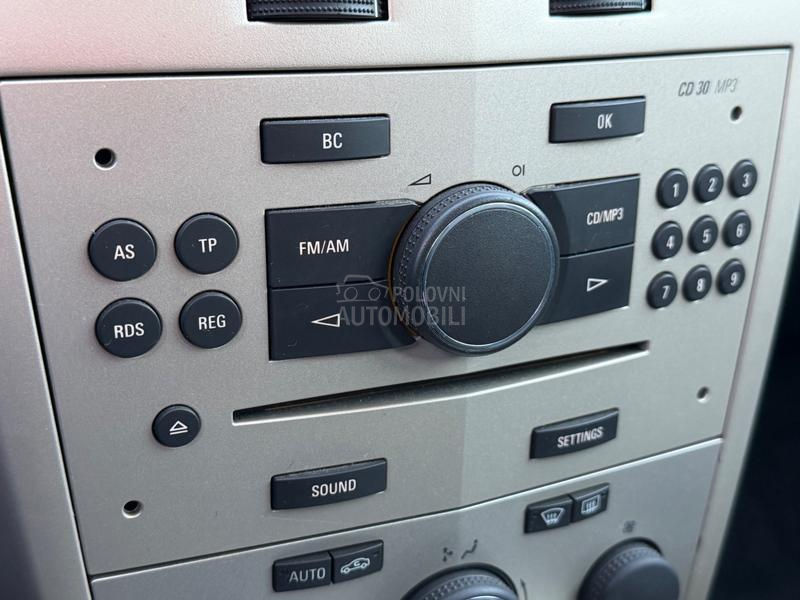 Opel Astra H 1.6 16v ENJOY