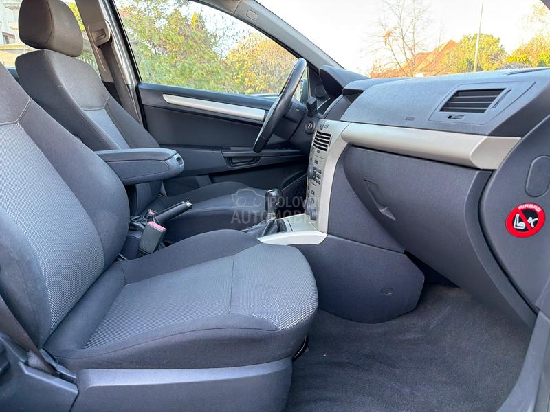 Opel Astra H 1.6 16v ENJOY