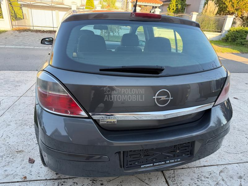 Opel Astra H 1.6 16v ENJOY
