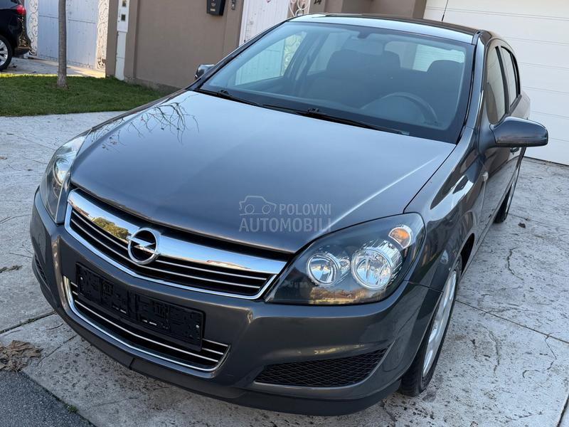 Opel Astra H 1.6 16v ENJOY