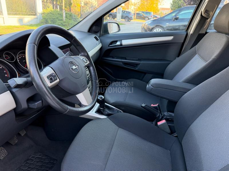 Opel Astra H 1.6 16v ENJOY
