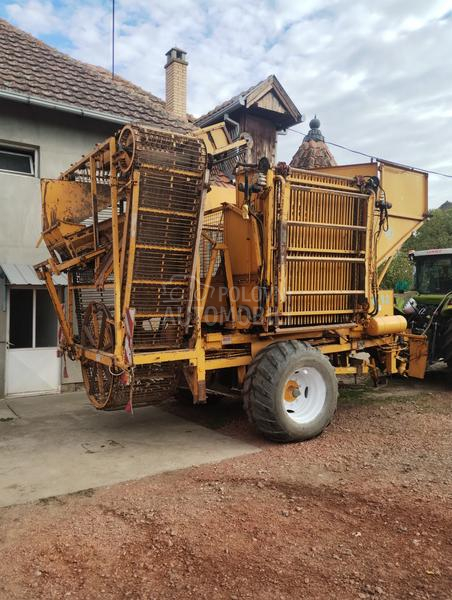 Kleine KLEINE 8 TONA