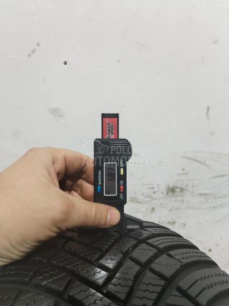 Hankook 215/55 R16 Zimska