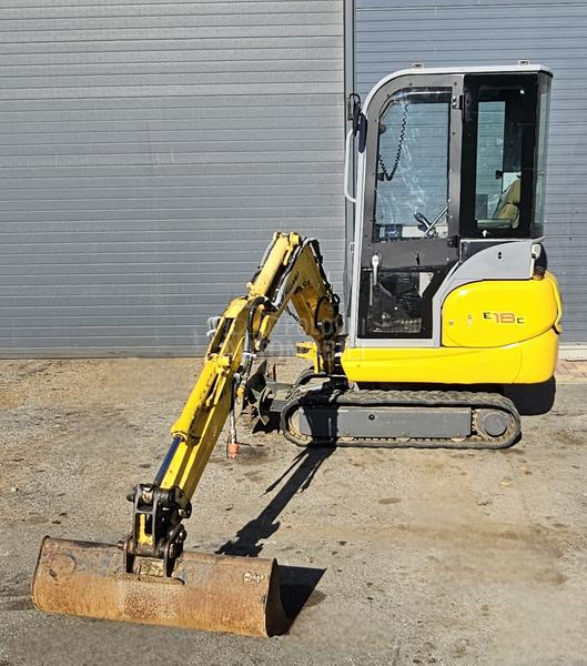 New Holland E18C TEZINA 1900KG