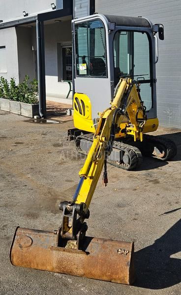 New Holland E18C TEZINA 1900KG