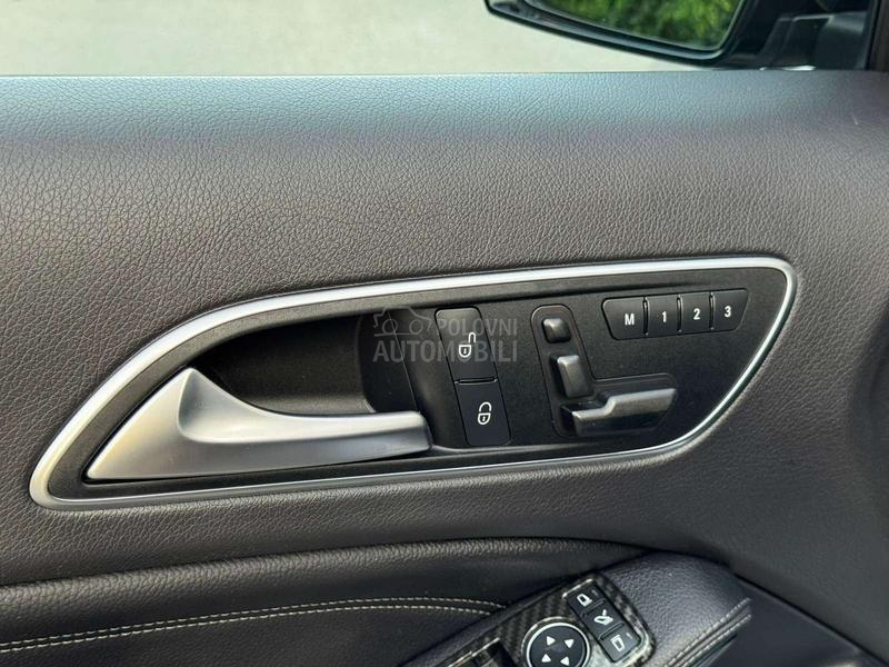 Mercedes Benz A 45 AMG 