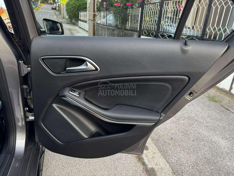 Mercedes Benz A 45 AMG 