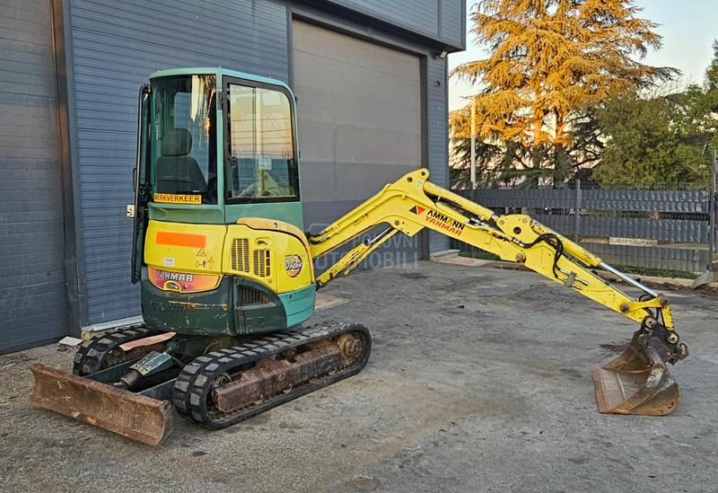 Yanmar VIO 25 VRHUNSKI 2,8TONE