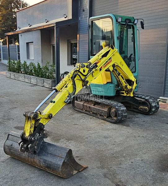 Yanmar VIO 25 VRHUNSKI 2,8TONE