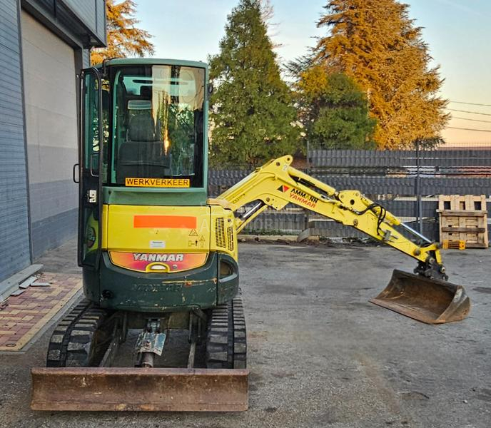 Yanmar VIO 25 VRHUNSKI 2,8TONE