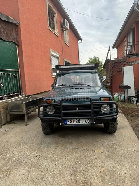 Lada Niva 