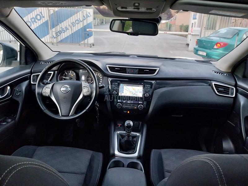 Nissan Qashqai 1.5dci nav pano