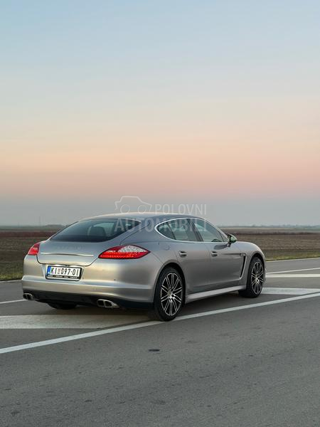 Porsche Panamera 4S 4.8 V8 4x4