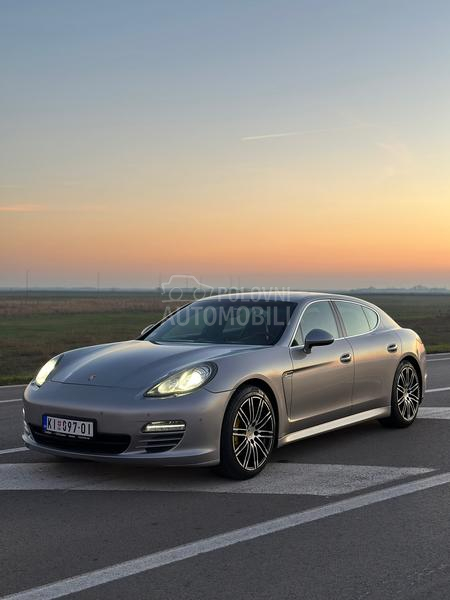Porsche Panamera 4S 4.8 V8 4x4