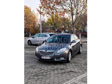 Opel Insignia 2.0cdti