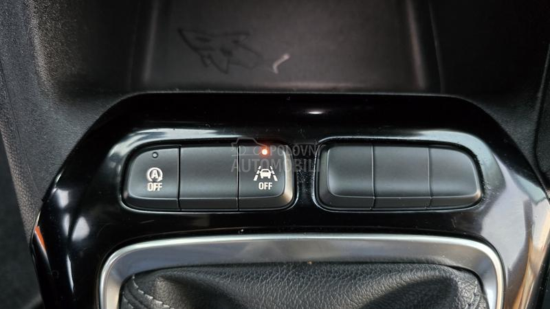 Opel Corsa F 1.2 B  N O V A