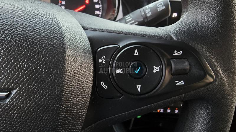 Opel Corsa F 1.2 B  N O V A