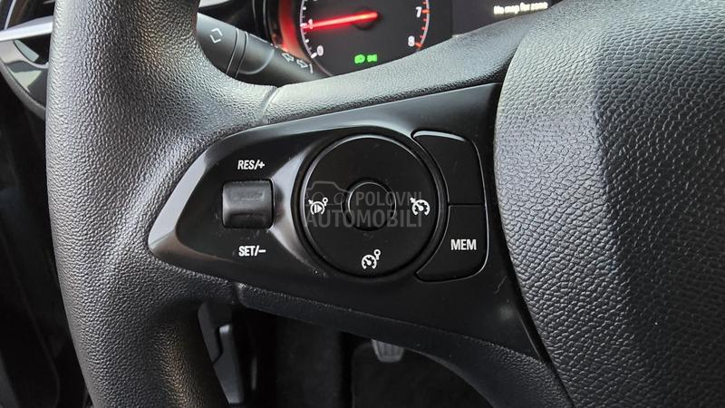 Opel Corsa F 1.2 B  N O V A