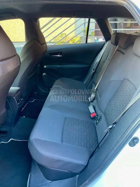 Toyota Corolla 1.8 Hybrid