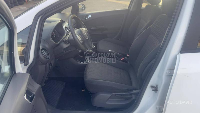 Opel Corsa D 1.4B SVAJCARSKA