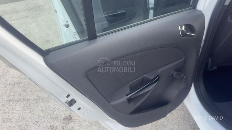 Opel Corsa D 1.4B SVAJCARSKA