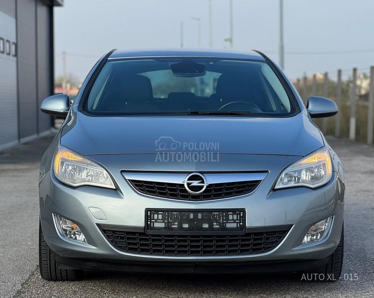 Opel Astra J 1.7 CDTI