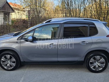 Peugeot 2008 1.2 Style