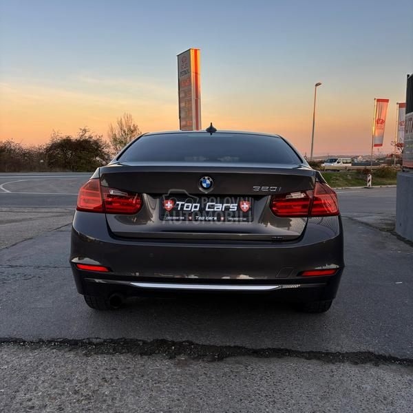 BMW 320 MODERN