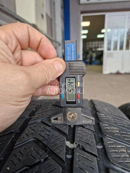 Pirelli 285/45 R21 Zimska