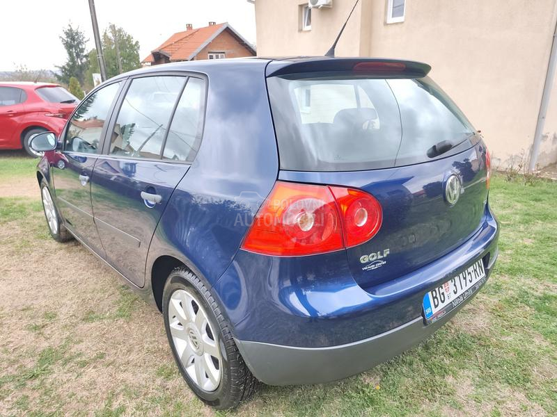 Volkswagen Golf 5 //NOVI SERVISI//