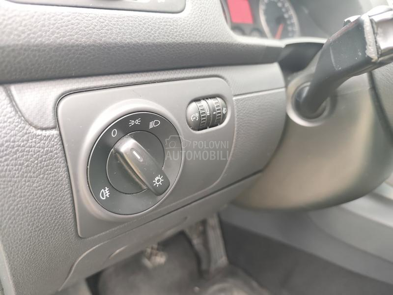 Volkswagen Golf 5 //NOVI SERVISI//