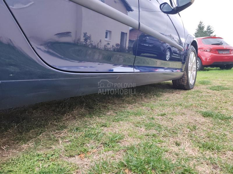 Volkswagen Golf 5 //NOVI SERVISI//