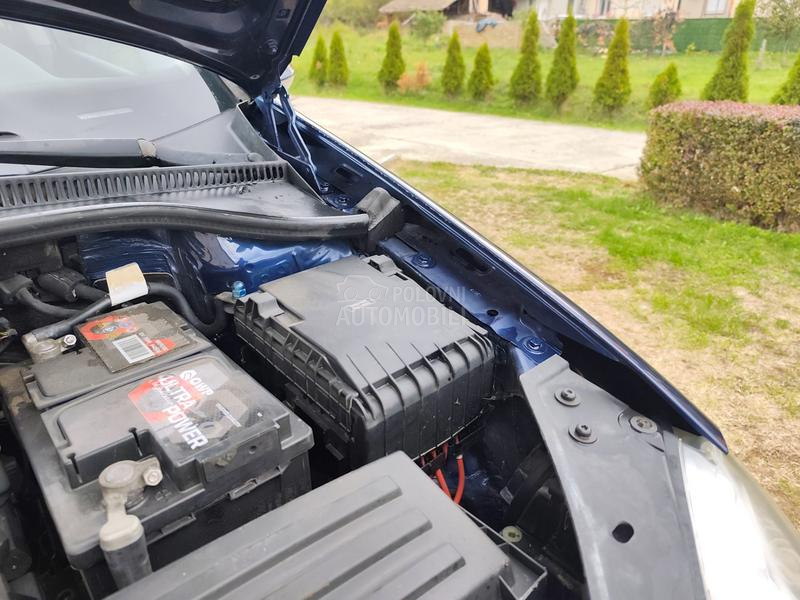 Volkswagen Golf 5 //NOVI SERVISI//